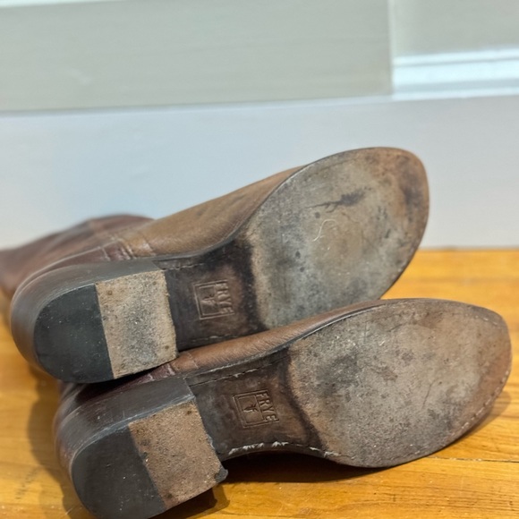 Frye Carson Ladies Cowboy Boots Size 7 1/2 B - Picture 6 of 6